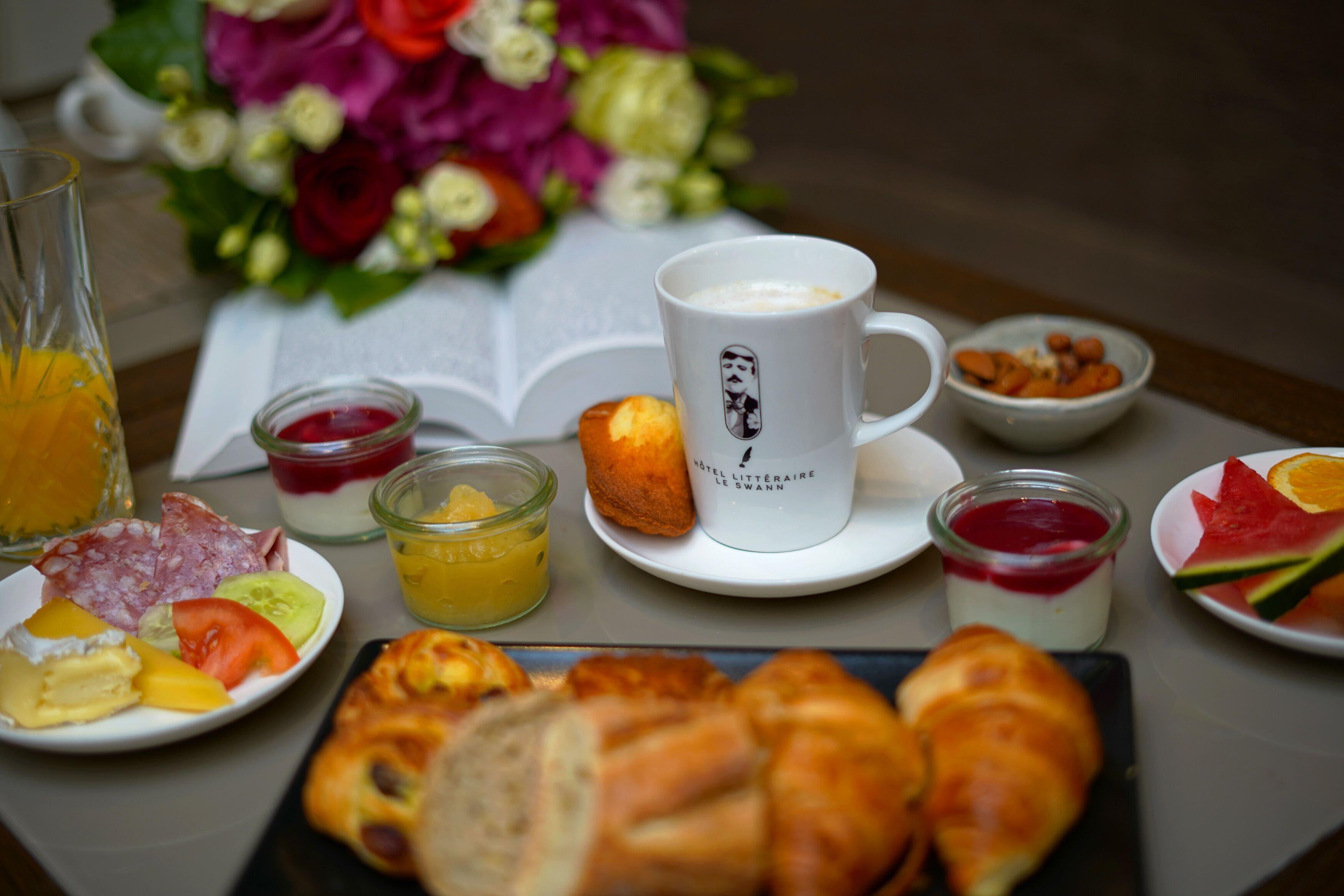 Litteraire Le Swann, Bw Premier Collection Hotel 4*