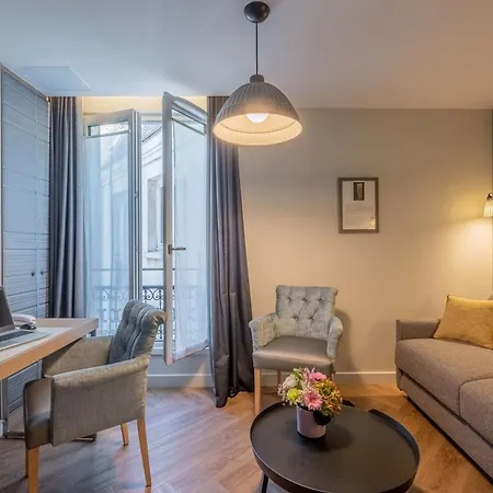 Litteraire Le Swann, Bw Premier Collection Hotel
