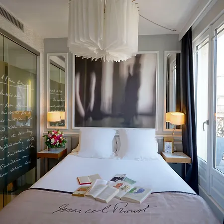 Litteraire Le Swann, Bw Premier Collection Hotel 4*