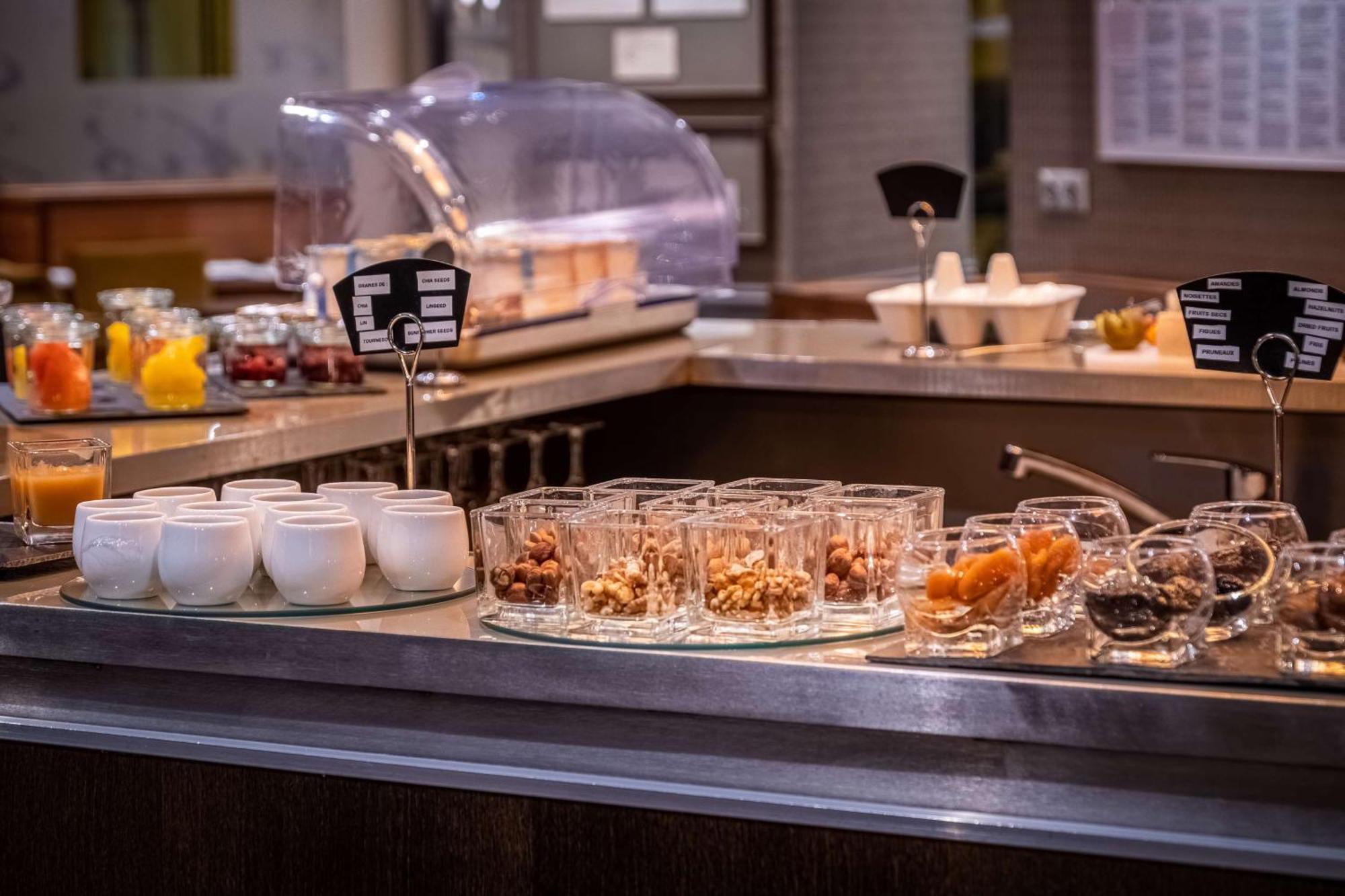 Litteraire Le Swann, Bw Premier Collection Hotel 4*