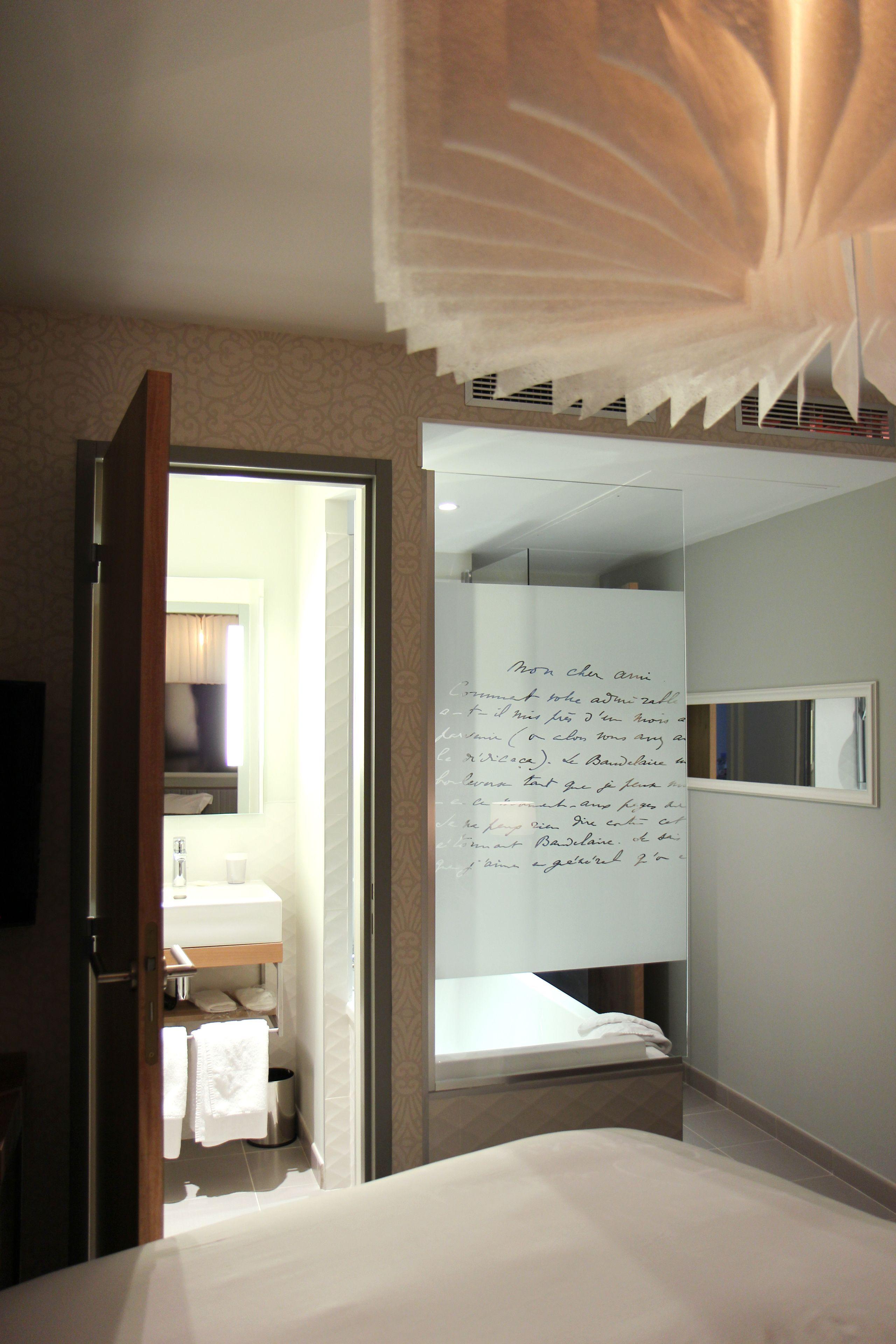 Litteraire Le Swann, Bw Premier Collection Hotel